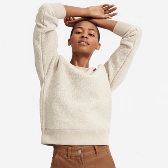 Everlane Sweaters - Everlane The ReNew Fleece Raglan Sweatshirt in Oat